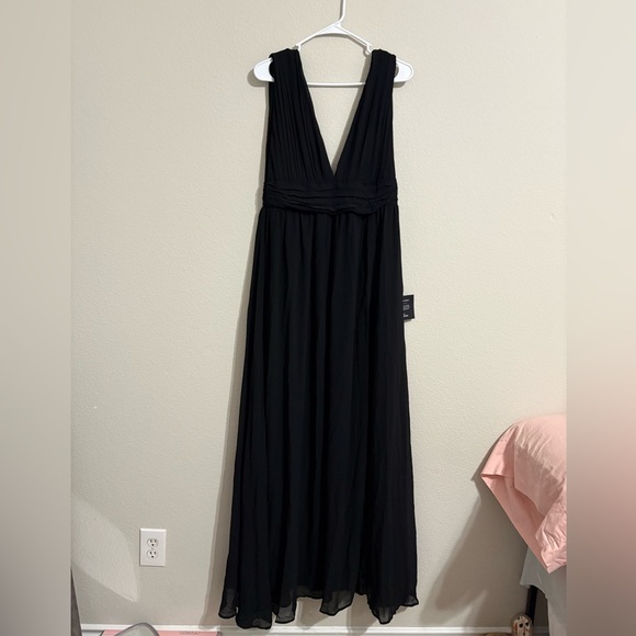 Lulu's Black Plunging V-Neck Maxi Dress with High Slit - Picture 3 of 5